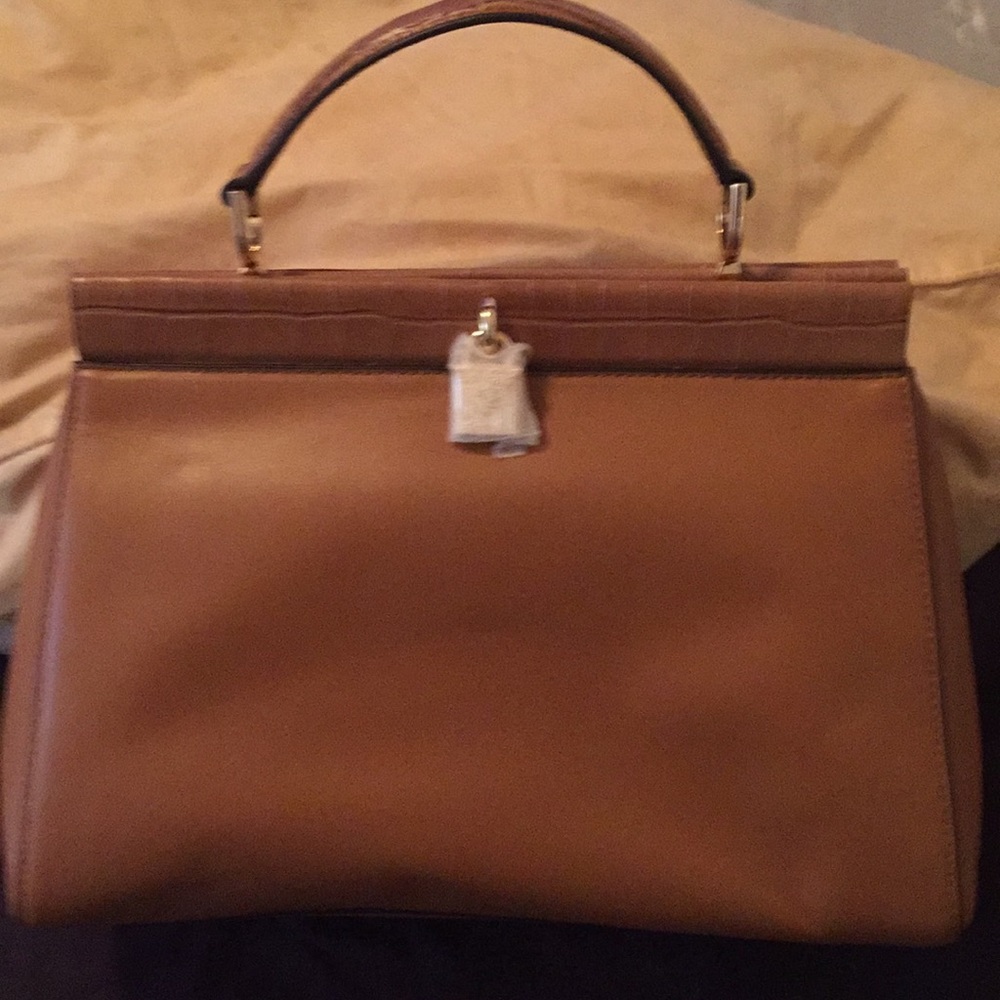 Authentic Michael Kors Gramercy Frame Bag